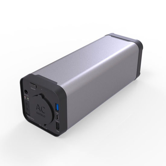 UK Plug 220V 150W Portable Power Bank 40000mAh Ordinateur Portable Type C Pd Charge Rapide Powerbank pour Utilisation Extérieure