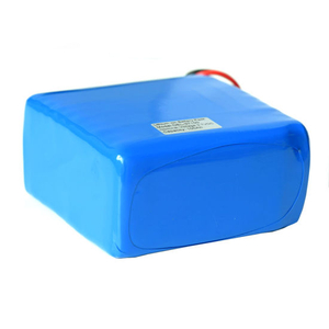 Pack de batterie au lithium polymère rechargeable personnalisé Lipo 3.7V 100ah pour surveiller les batteries d&#39;équipement de caméra