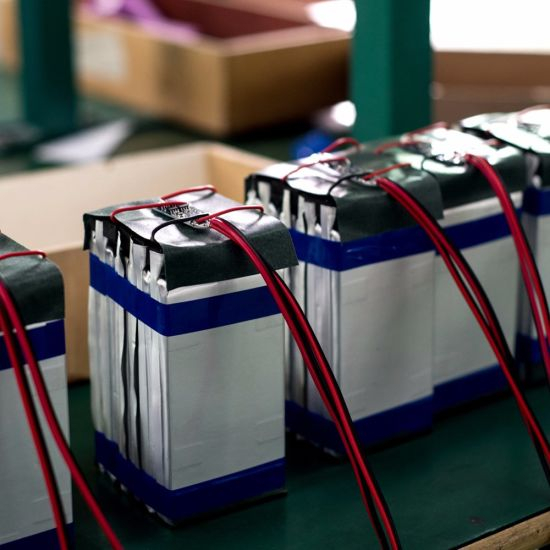 Batterie lithium-polymère rechargeable 48V 40ah pour véhicules électriques 1500W