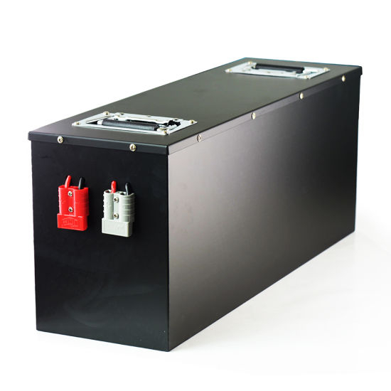 Batterie au lithium-ion à décharge profonde LiFePO4 12V 200ah pour le stockage et la voiture de système solaire/RV/yacht/chariots de golf