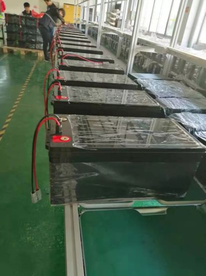 Batterie au lithium à décharge profonde 12V 200ah LiFePO4 pour bateaux solaires RV EV