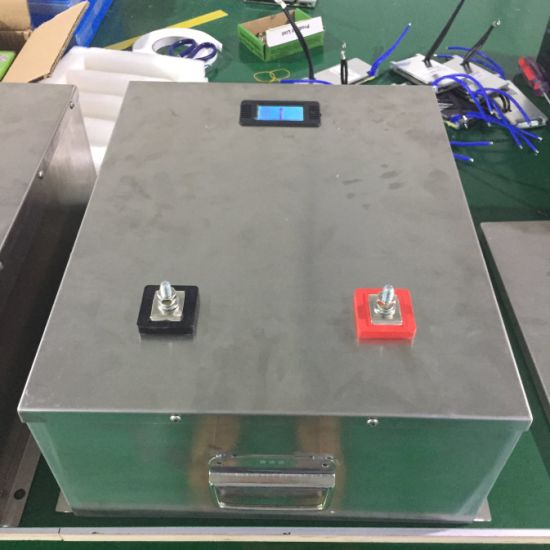 Nouvelle batterie LiFePO4 400 Ah 12 volts au lithium-ion pour la marine