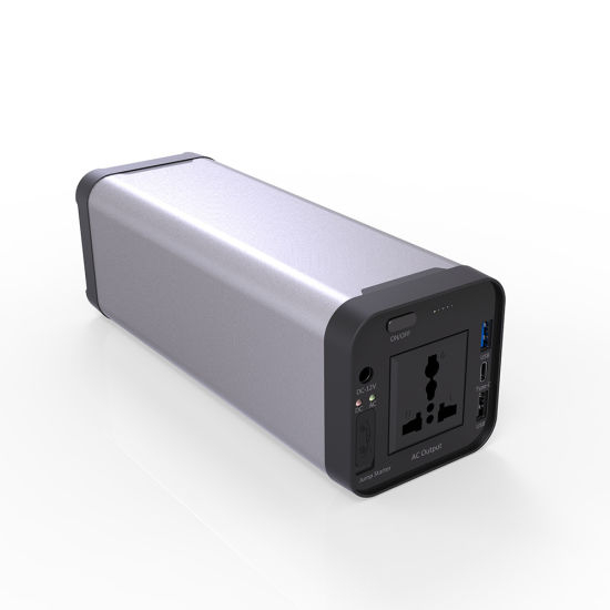 Prise secteur intégrée DC 12V 40ah Power Bank 110V 150W Sports de plein air