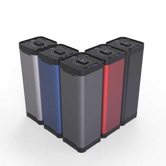 Banque rechargeable de puissance de batterie au lithium-ion 40000mAh avec sortie CA pour le voyage